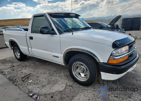 1998 Chevrolet S Truck S10 from USA, damaged, VIN 1GCCS1444WK206557